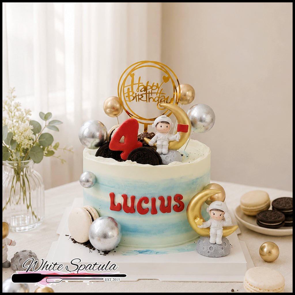 Fly Me To The Moon / Baby Astronaut Buttercream Cake