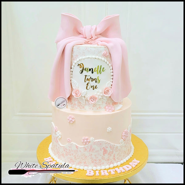French Toile Fantasy Buttercream Cake