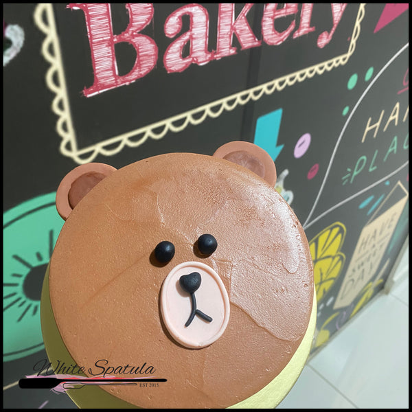 Brown Bear Minimalist Buttercream Cake