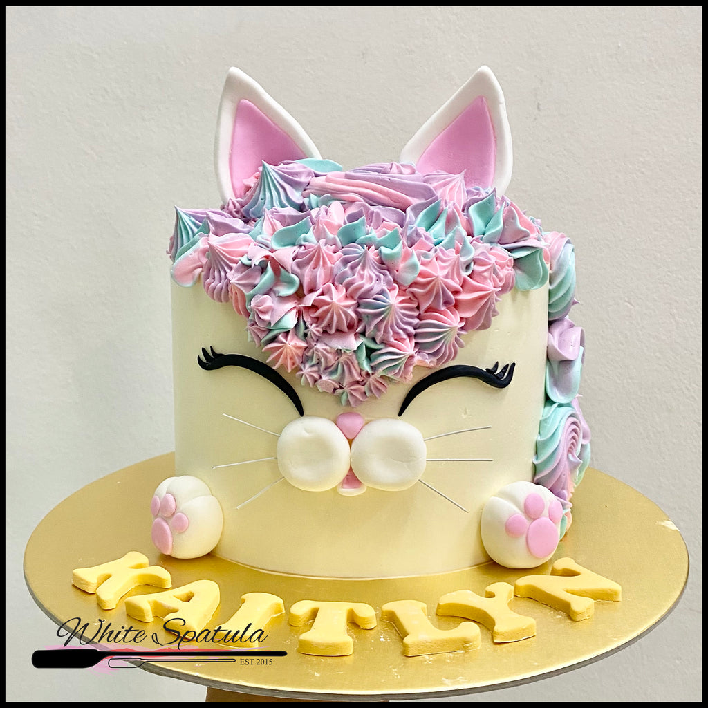 Kitty Cat Buttercream Cake