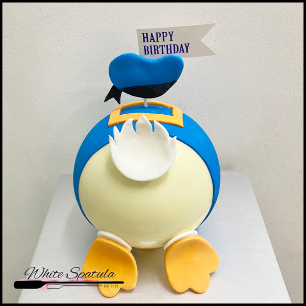 Donald's Butt Pinata Surprise Cake