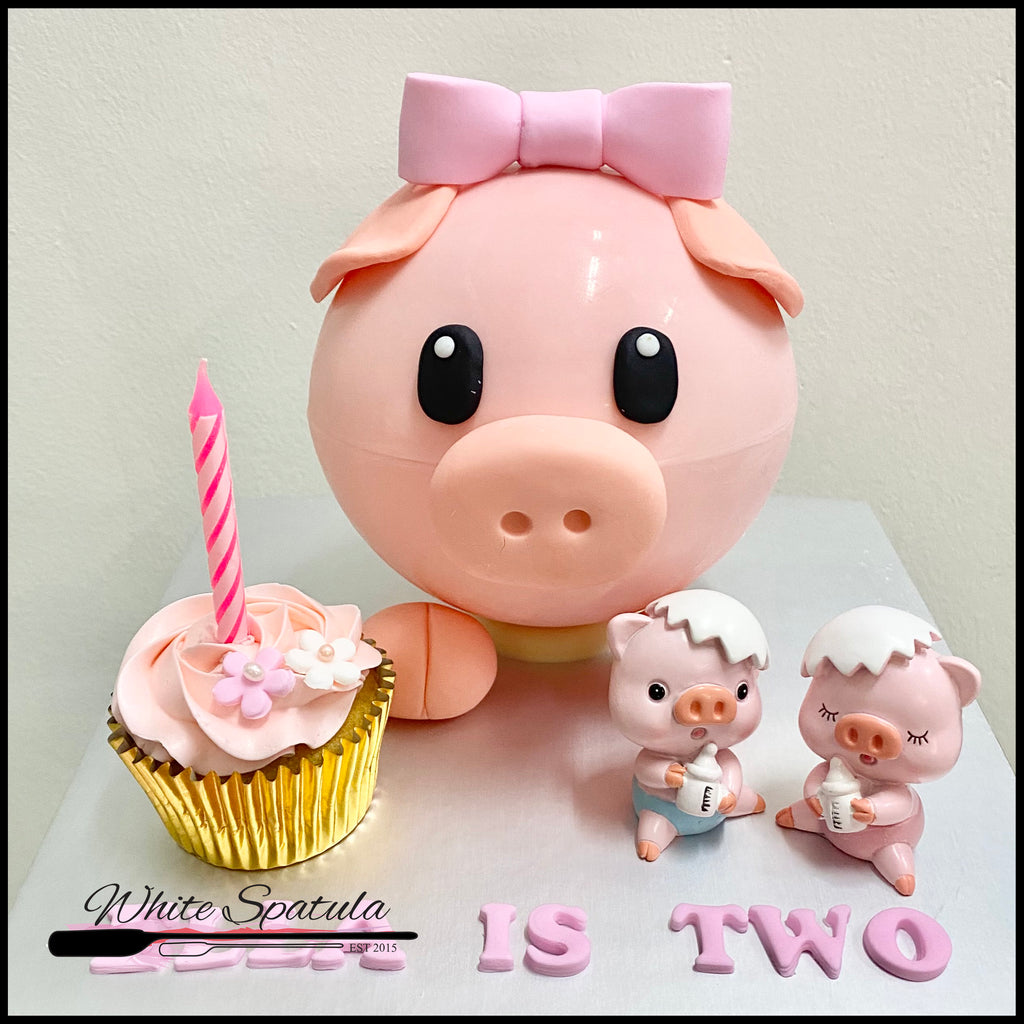 Piggy Pinata Surprise Cake