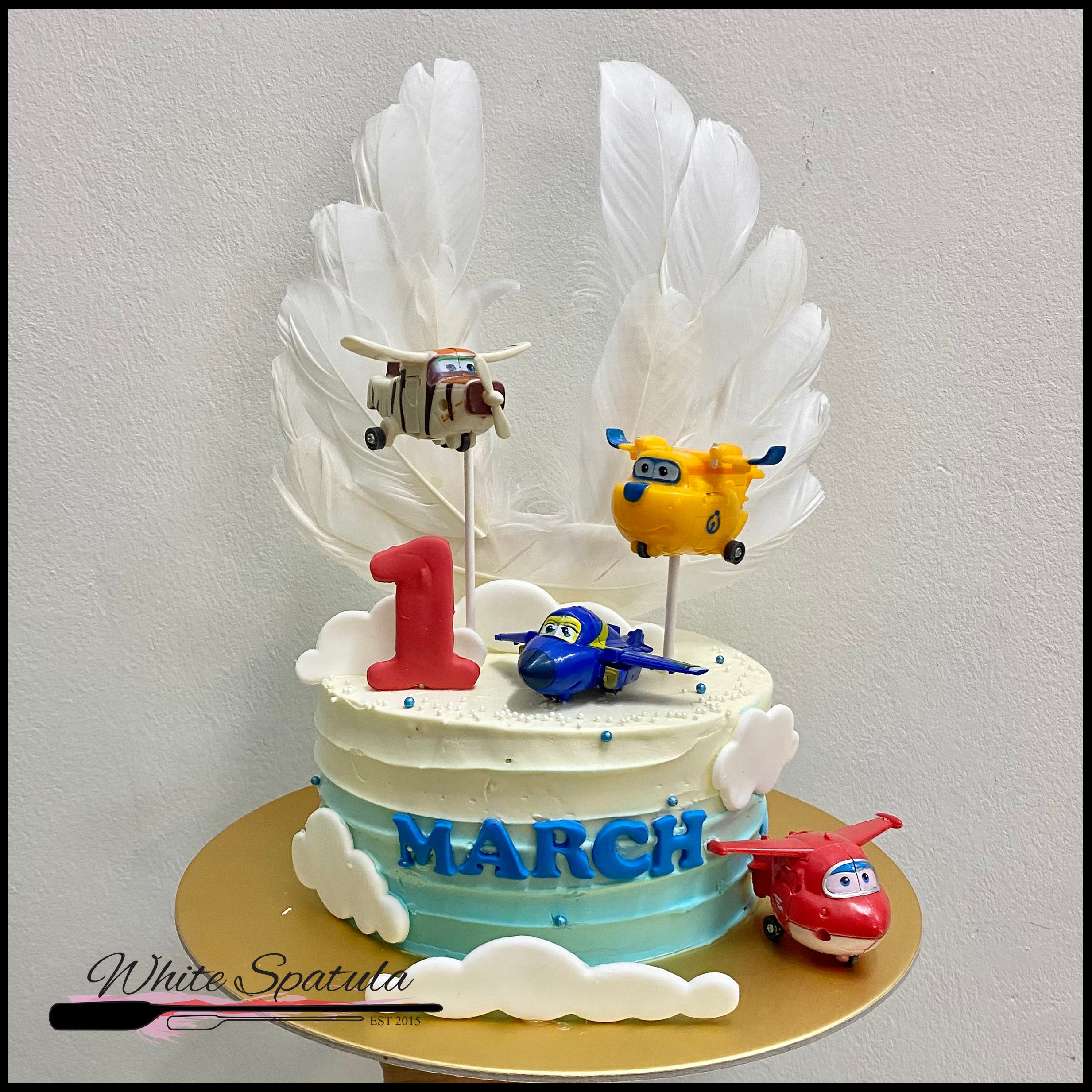 Airplane theme birthday cake | Airplane birthday cakes, Cake, Planes  birthday party